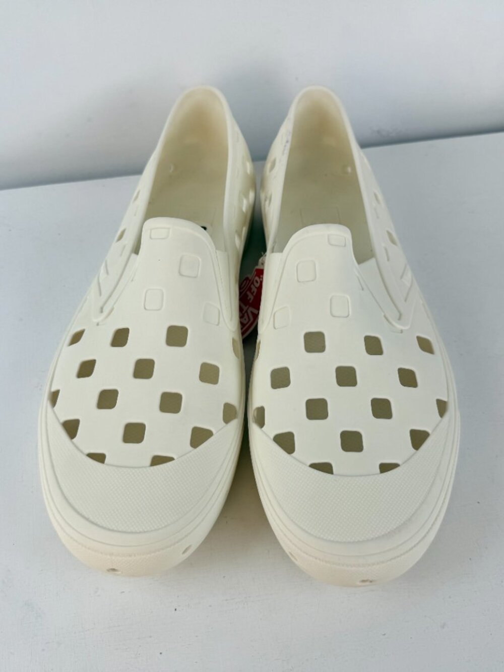 M13 W 14.5 Vans Slip-On Mule TRK Sneakers Water Shoes - Marshmallow - READ